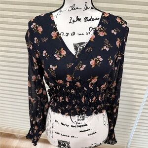 Floral Navy Cropped Blouse